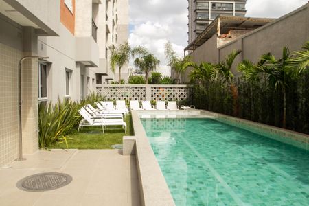 Apartamento para alugar com 38m², 1 quarto e sem vaga Apartamento para alugar com 38m², 1 quarto e sem vagaÁrea comum - Piscina