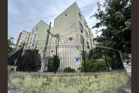 Apartamento para alugar com 50m², 1 quarto e 1 vagaFachada + plaquinha