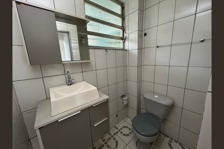 Banheiro de apartamento para alugar com 1 quarto, 50m² em Engenho de Dentro, Rio de Janeiro