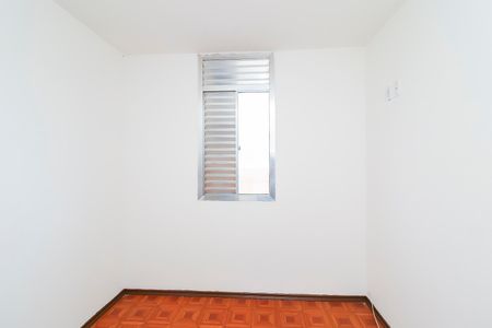 Quarto 1 de apartamento para alugar com 2 quartos, 56m² em Conjunto Residencial José Bonifácio, São Paulo