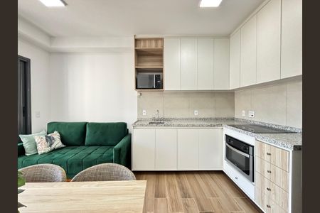 Sala/Cozinha de apartamento para alugar com 1 quarto, 29m² em Indianópolis, São Paulo