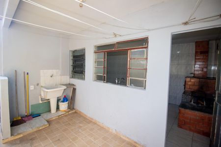 Casa à venda com 60m², 2 quartos e 2 vagasÁrea de Serviço