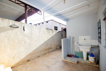 Casa à venda com 60m², 2 quartos e 2 vagasÁrea de Serviço