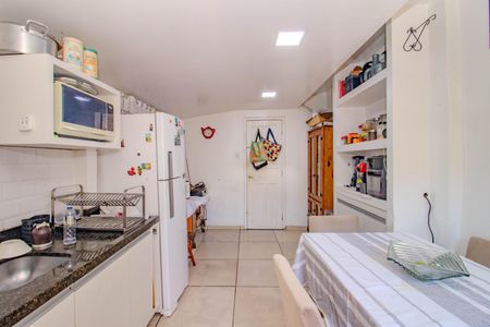 Casa à venda com 110m², 3 quartos e 1 vagaCozinha e Área de Serviço