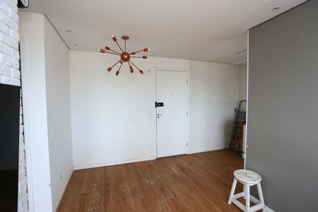 Sala  de apartamento para alugar com 2 quartos, 41m² em Parque Arariba, São Paulo