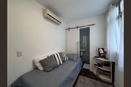 Apartamento à venda com 193m², 4 quartos e 3 vagasSuíte 2