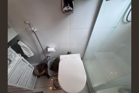 Apartamento à venda com 193m², 4 quartos e 3 vagasSuíte 1 - Banheiro