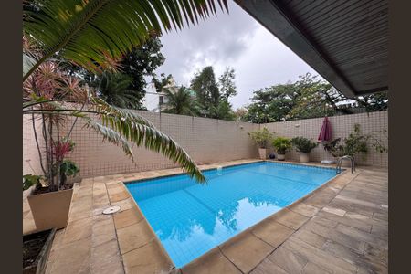 Apartamento à venda com 193m², 4 quartos e 3 vagasÁrea comum