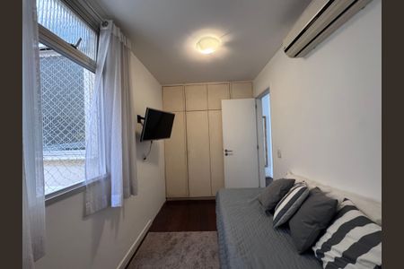Apartamento à venda com 193m², 4 quartos e 3 vagasSuíte 2