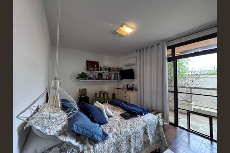 Apartamento à venda com 193m², 4 quartos e 3 vagasSuíte 1