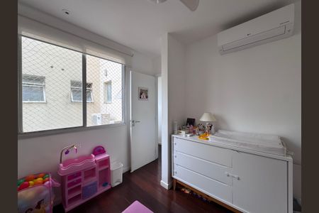 Apartamento à venda com 193m², 4 quartos e 3 vagasQuarto 2