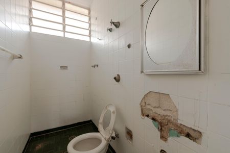 Casa à venda com 180m², 3 quartos e 1 vagaBanheiro 1