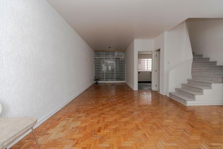 Sala de casa à venda com 3 quartos, 180m² em Vila Cordeiro, São Paulo