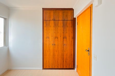 Apartamento à venda com 90m², 3 quartos e 2 vagas Apartamento à venda com 90m², 3 quartos e 2 vagasQuarto 2 - Armários