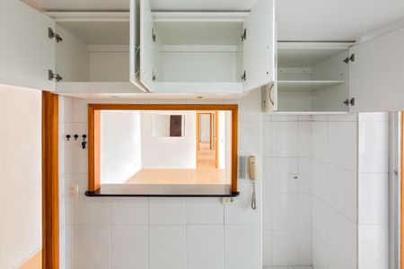 Apartamento à venda com 90m², 3 quartos e 2 vagas Apartamento à venda com 90m², 3 quartos e 2 vagasCozinha - Armários