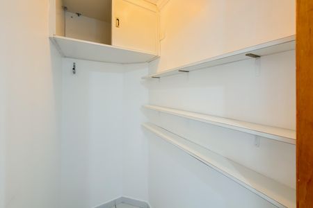 Apartamento à venda com 90m², 3 quartos e 2 vagas Apartamento à venda com 90m², 3 quartos e 2 vagasÁrea de Serviço