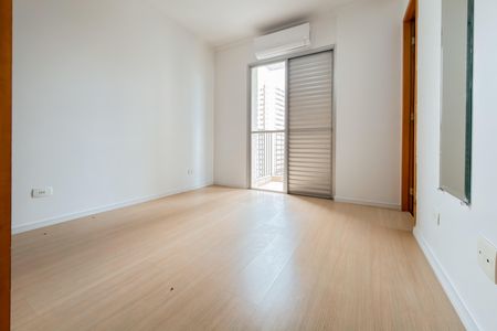 Apartamento à venda com 90m², 3 quartos e 2 vagas Apartamento à venda com 90m², 3 quartos e 2 vagasSuíte