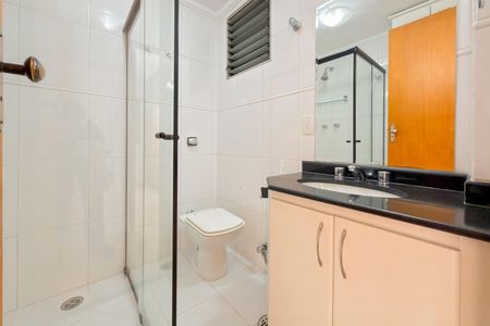 Apartamento à venda com 90m², 3 quartos e 2 vagas Apartamento à venda com 90m², 3 quartos e 2 vagasBanheiro Social