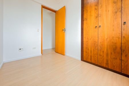 Apartamento à venda com 90m², 3 quartos e 2 vagas Apartamento à venda com 90m², 3 quartos e 2 vagasQuarto 1