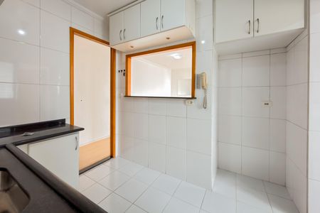 Apartamento à venda com 90m², 3 quartos e 2 vagas Apartamento à venda com 90m², 3 quartos e 2 vagasCozinha