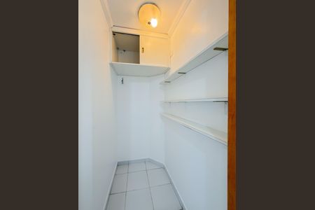 Apartamento à venda com 90m², 3 quartos e 2 vagas Apartamento à venda com 90m², 3 quartos e 2 vagasÁrea de Serviço