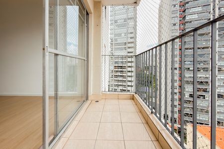 Apartamento à venda com 90m², 3 quartos e 2 vagas Apartamento à venda com 90m², 3 quartos e 2 vagasSala - Varanda