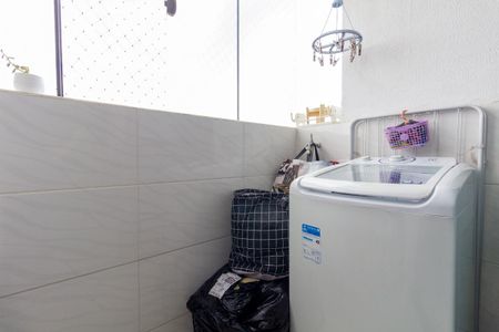 Apartamento à venda com 78m², 3 quartos e 1 vagaÁrea de Serviço