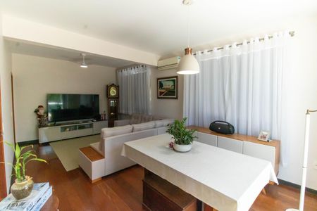 Apartamento para alugar com 2 quartos, 85m² em Itaipu, Niterói