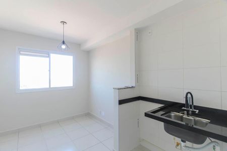Sala/Cozinha de apartamento à venda com 1 quarto, 27m² em Jardim Adutora, São Paulo