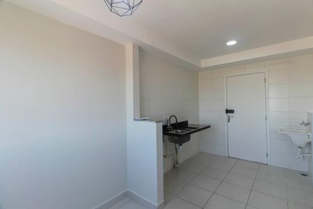 Sala/Cozinha de apartamento à venda com 1 quarto, 27m² em Jardim Adutora, São Paulo