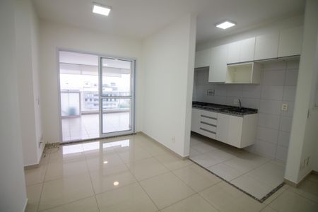 Sala de apartamento à venda com 2 quartos, 70m² em Campo Belo, São Paulo