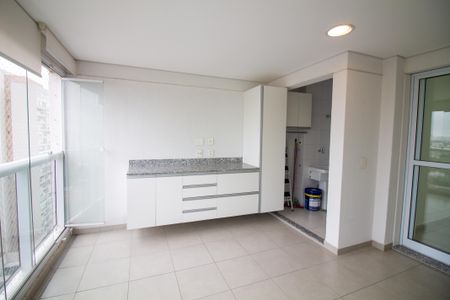 Apartamento para alugar com 70m², 2 quartos e 2 vagas Apartamento para alugar com 70m², 2 quartos e 2 vagasVaranda
