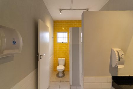 Casa à venda com 110m², 1 quarto e 2 vagasBanheiro 1