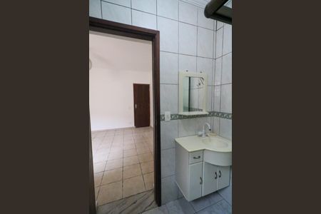 Casa à venda com 165m², 2 quartos e 2 vagasBanheiro da Suíte