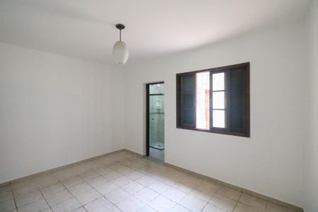 Casa à venda com 165m², 2 quartos e 2 vagasSuíte