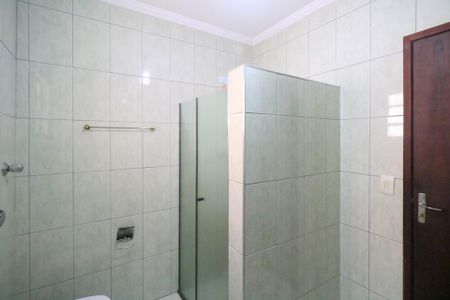 Casa à venda com 165m², 2 quartos e 2 vagasBanheiro