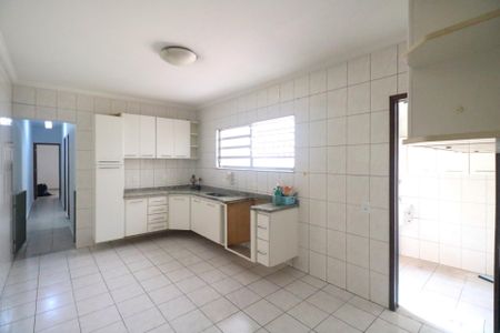 Casa à venda com 165m², 2 quartos e 2 vagasCozinha