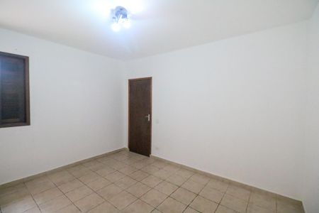 Casa à venda com 165m², 2 quartos e 2 vagasQuarto