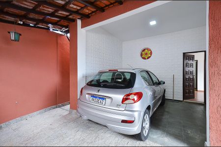 Casa para alugar com 128m², 4 quartos e 1 vaga Casa para alugar com 128m², 4 quartos e 1 vagaGaragem