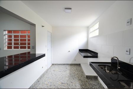 Casa para alugar com 128m², 4 quartos e 1 vaga Casa para alugar com 128m², 4 quartos e 1 vagaCozinha
