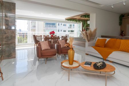 Apartamento para alugar com 136m², 3 quartos e 2 vagasSala