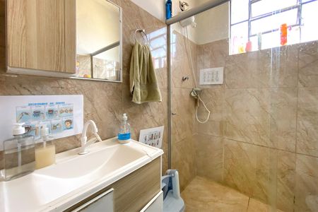 Casa à venda com 150m², 2 quartos e 1 vaga Casa à venda com 150m², 2 quartos e 1 vagaBanheiro