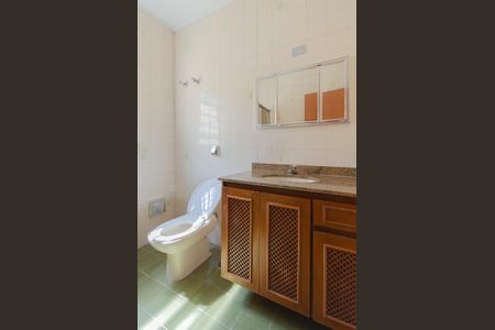 Casa à venda com 200m², 4 quartos e 2 vagasBanheiro da Suíte 3
