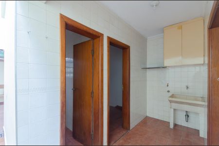 Casa à venda com 200m², 4 quartos e 2 vagasÁrea de Serviço