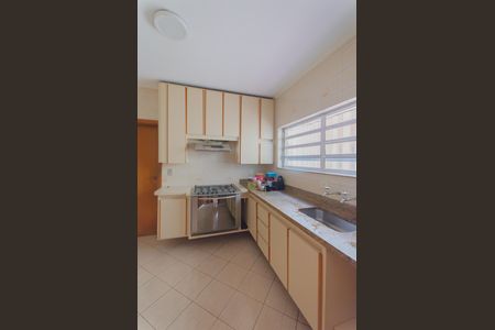 Casa à venda com 4 quartos, 200m² em Vila Mariana, São Paulo