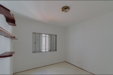 Casa à venda com 200m², 4 quartos e 2 vagasSuíte 2