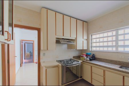 Casa à venda com 4 quartos, 200m² em Vila Mariana, São Paulo