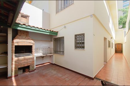 Casa à venda com 4 quartos, 200m² em Vila Mariana, São Paulo