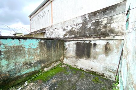 Casa à venda com 300m², 2 quartos e 1 vagaQuintal