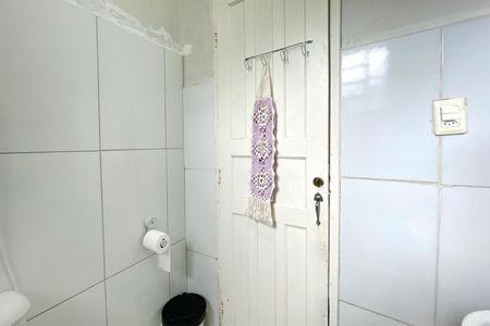 Casa à venda com 300m², 2 quartos e 1 vagaBanheiro